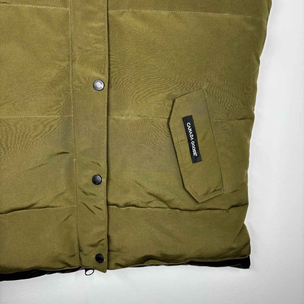 Canada Goose Vest - Picture 3 of 10